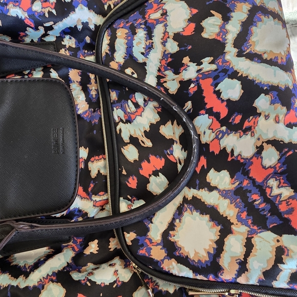 Aimee Kestenberg Multicolor Weekender Bag - Picture 6 of 12